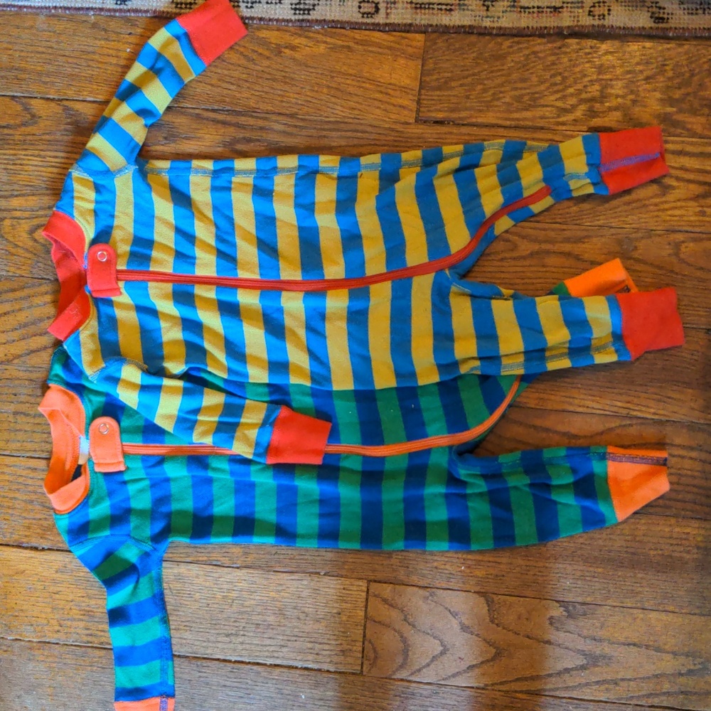 Bundle of two striped Hanna Andersson 6-12 month footless pjs